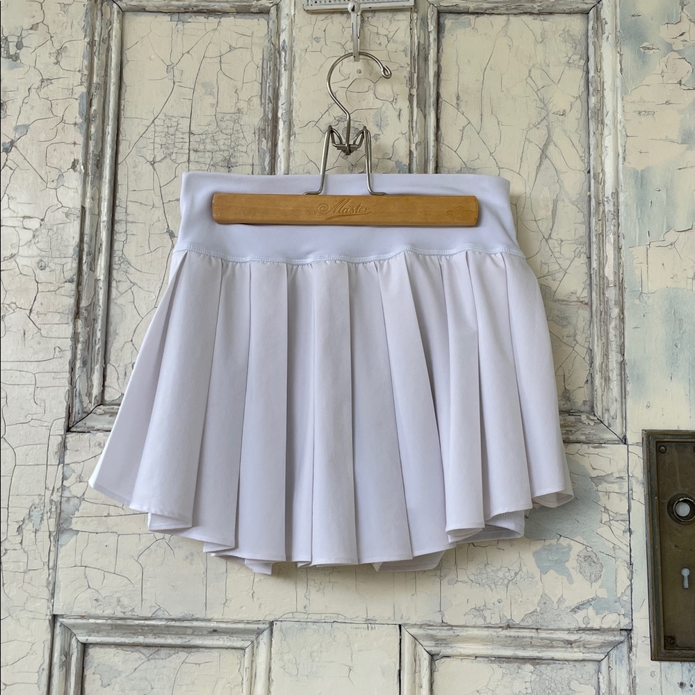 Cute White Pleated Tennis Skirt (medium) offline brand